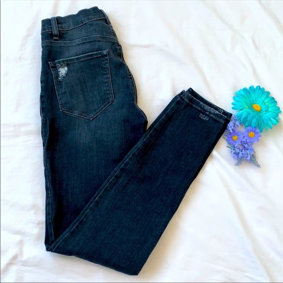 Garage clothing high rise black denim, distressing to knees, skinny, size 3 - Picture 2 of 7